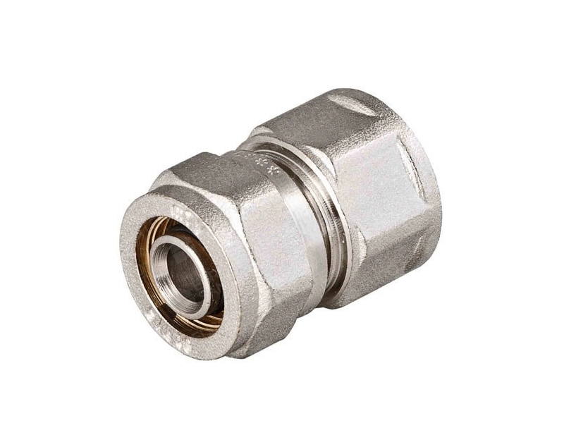 Переход с металлопласта на внутреннюю резьбу d16 мм х 3-4