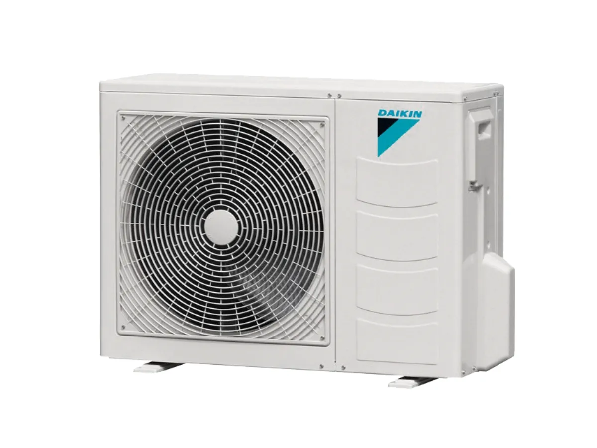 Внешний блок DAIKIN Inverter R32 COMFORA, вид спереди