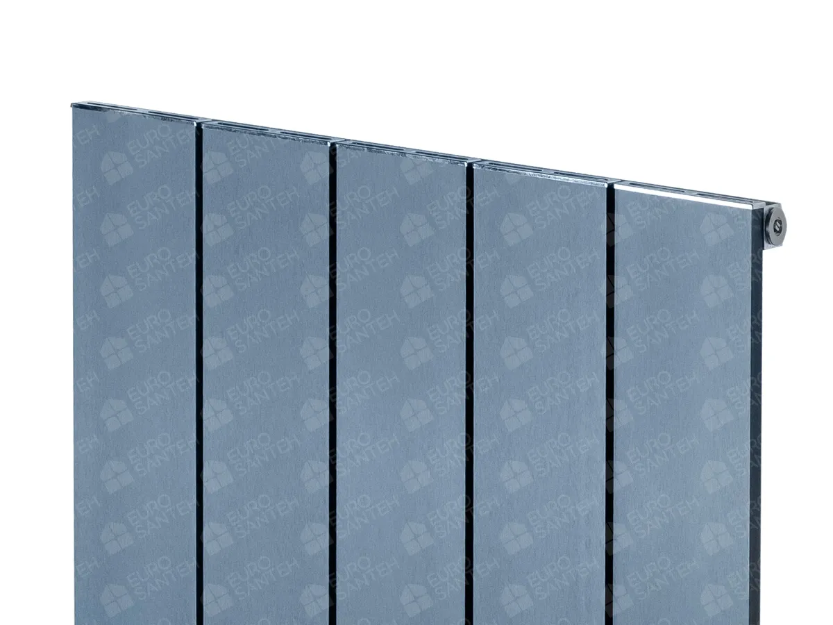Designer radiator LOJIMAX KALSEDON, close-up view