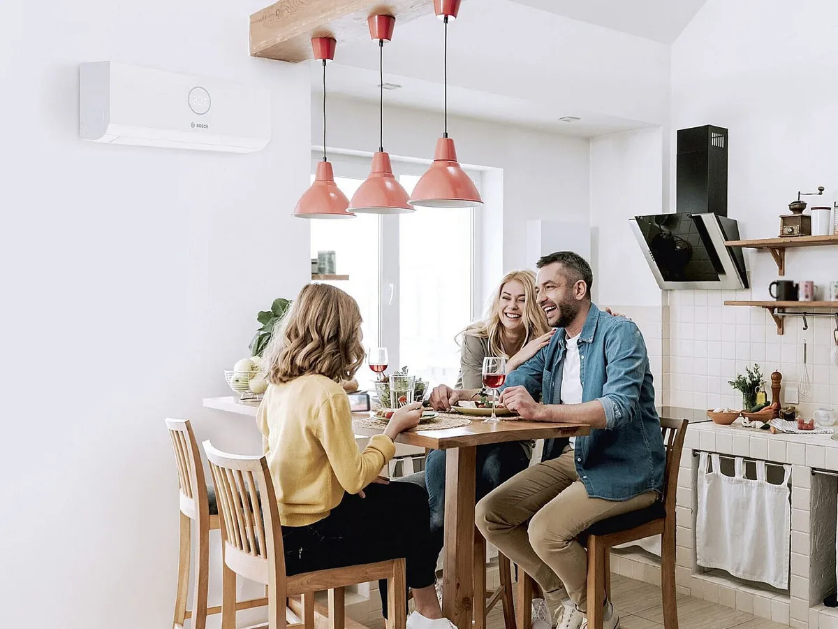 Air conditioner BOSCH CLIMATE 3000i in the kitchen