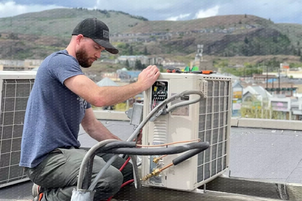 Dismantling or installation of the external unit of a narrow-channel type air conditioner 18000-24000 BTU