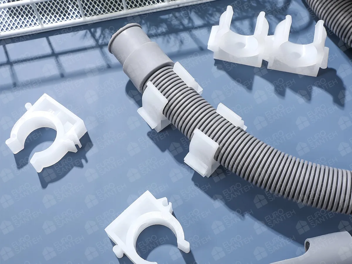 Polypropylene clamp (PPR) d.40, on the pipe